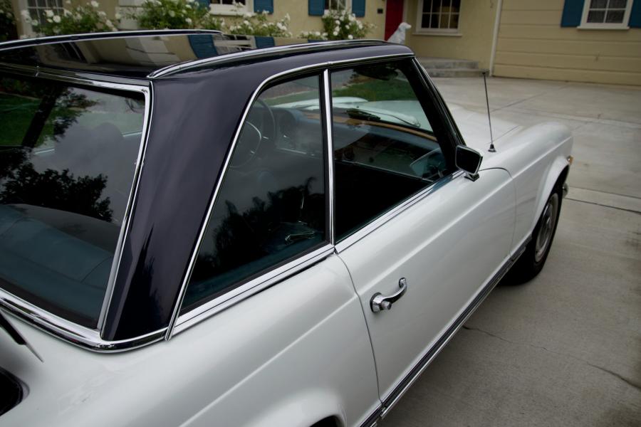Детали экстерьера Mercedes-Benz 280 SL (W113) 1970 года  (EU) (фото 39 из 74)